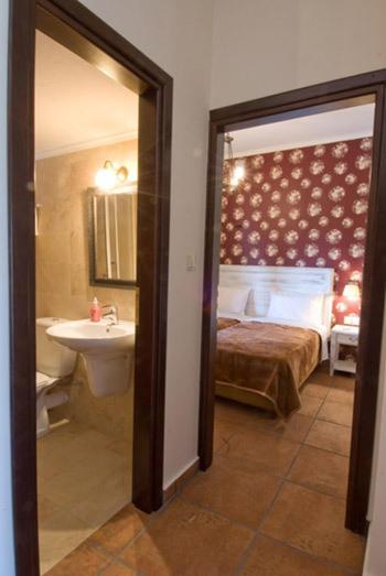 סקאפידיה Fotis Rooms חדר תמונה